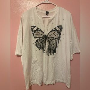 Oversized T-shirt, Butterfly . Size M